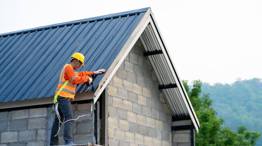 Professional residential roofers in Pleasant Hill, OR